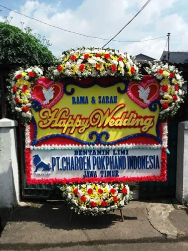 Karangan Bunga Pernikahan  di Sanggau